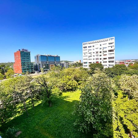 3 Rooms Apartment Palace View Iasi Buitenkant foto