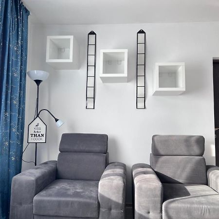 3 Rooms Apartment Palace View Iasi Buitenkant foto