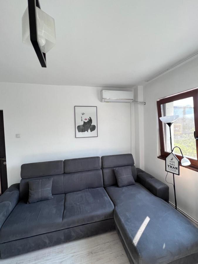 3 Rooms Apartment Palace View Iasi Buitenkant foto