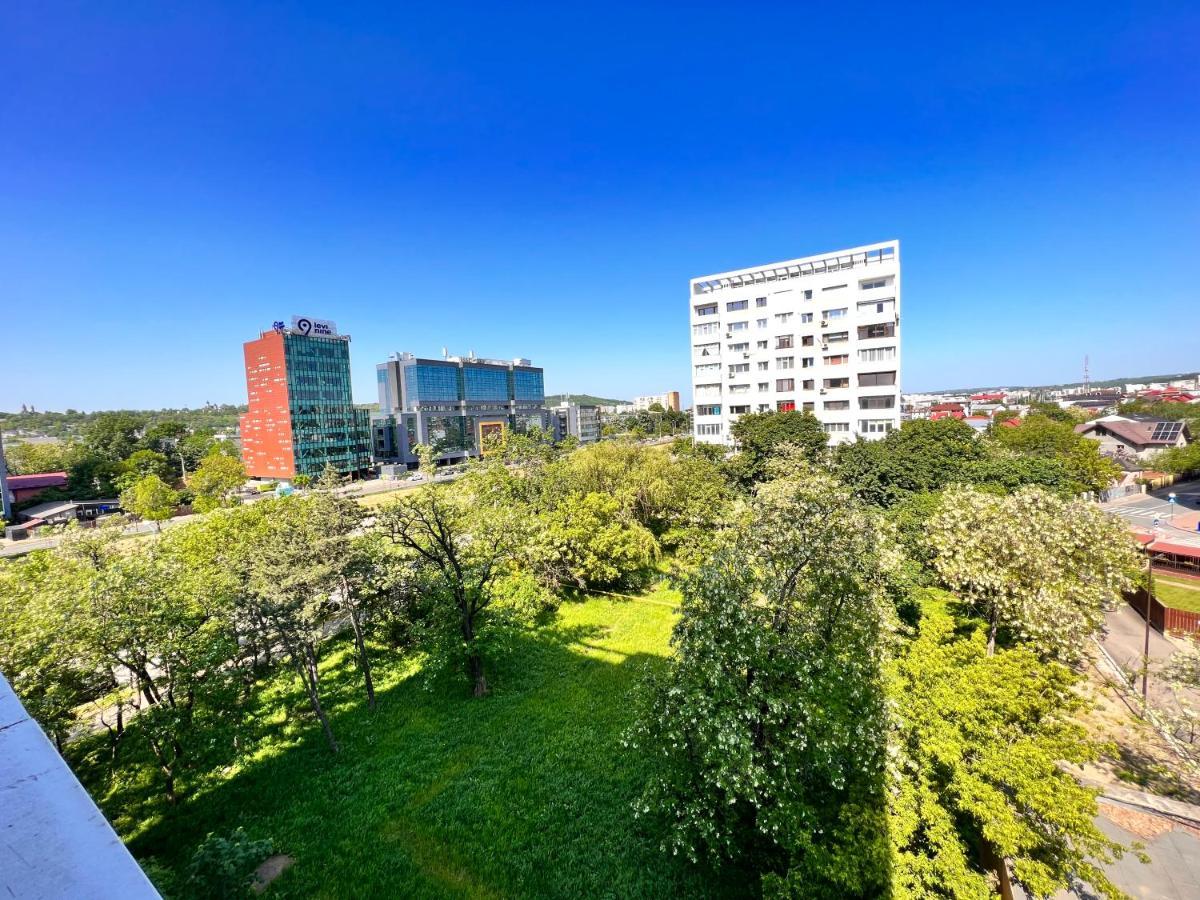 3 Rooms Apartment Palace View Iasi Buitenkant foto