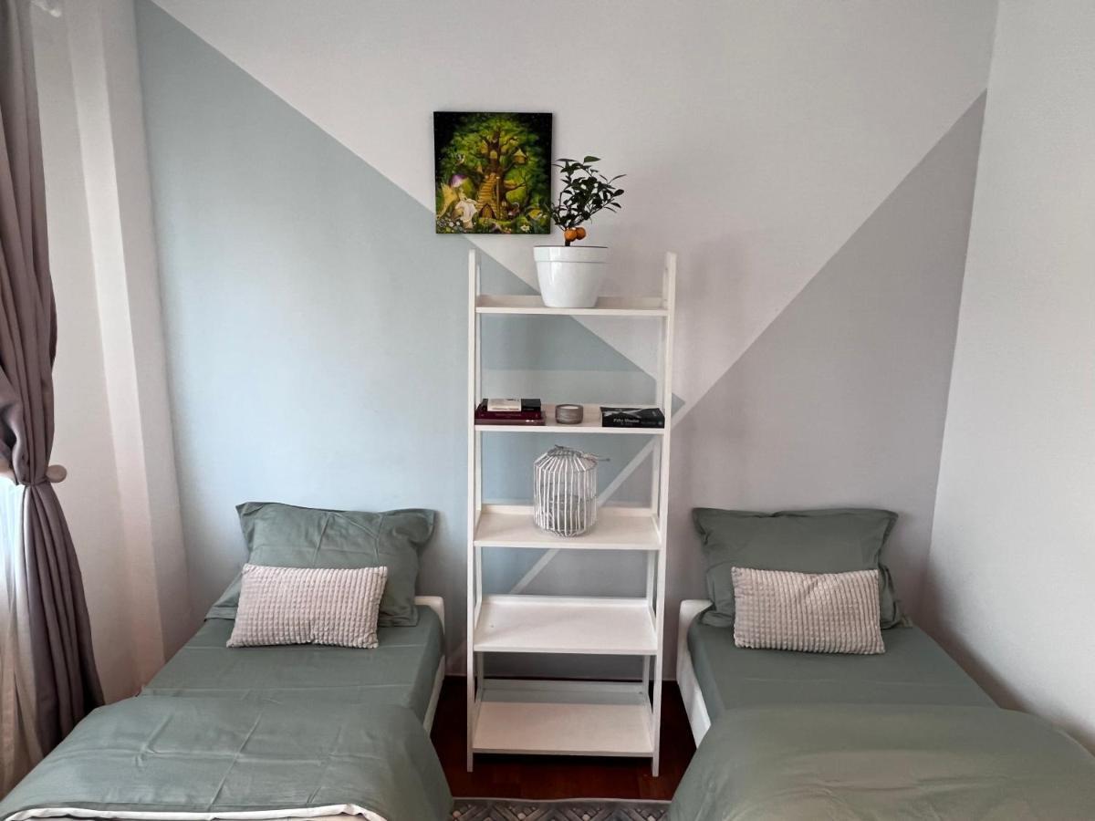 3 Rooms Apartment Palace View Iasi Buitenkant foto